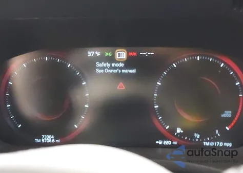 2021 Volvo Xc60 T6 Momentum z USA, uszkodzony, nr VIN YV4A22RK5M1828279